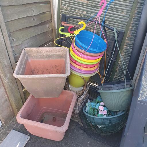 Buy & Sell Pensnett Dudley - Photos for Large Pots, Baskets, Hanging Baskets Various
