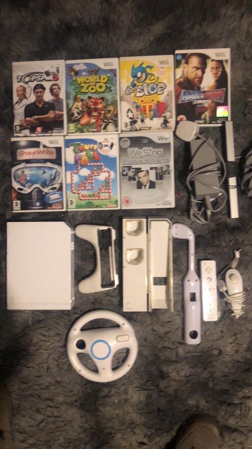 Buy & Sell Hazel Grove Stockport - Photos for Nintendo Wii with 7 games and accessories