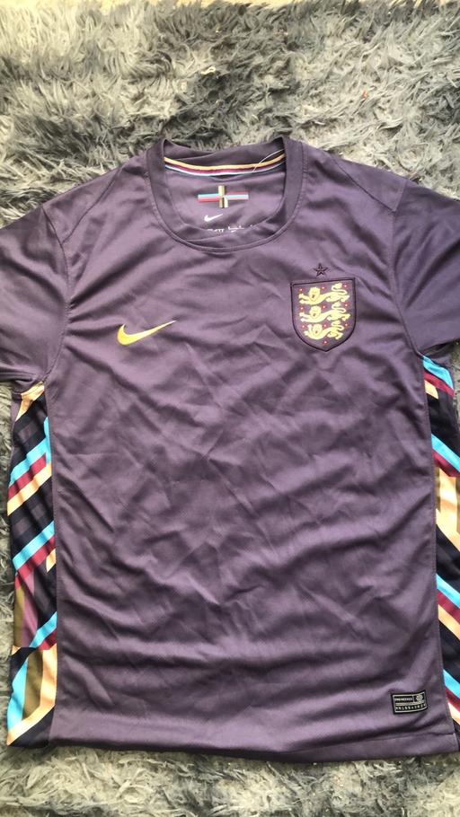 Buy & Sell Demmings Industrial Estate Stockport - Photos for England football shirt size large