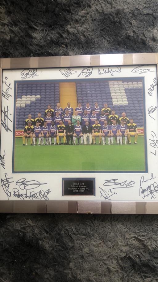 Buy & Sell Demmings Industrial Estate Stockport - Photos for Stockport County Framed signed Team Photo