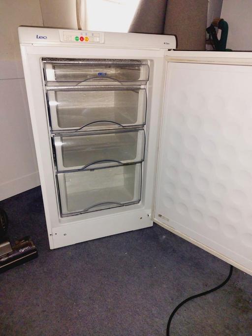Buy & Sell Hook South West London - Photos for Freezer for sale