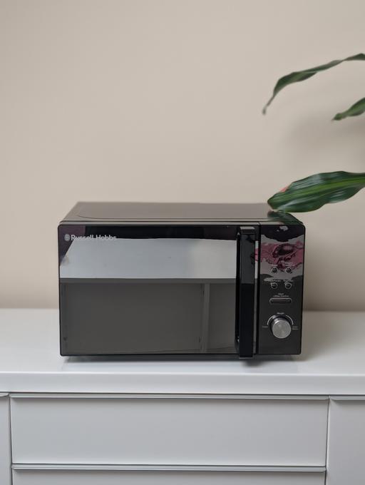 Buy & Sell Tooting Bec South West London - Photos for Microwave Russell hobbs 800W