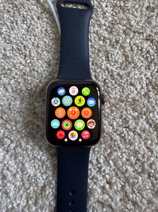 Buy & Sell Willesden Green North West London - Photos for Apple Watch Series 4