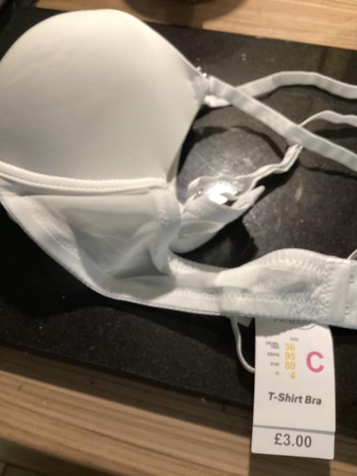 Buy & Sell Southdene Knowsley - Photos for New 36C t shirt bra