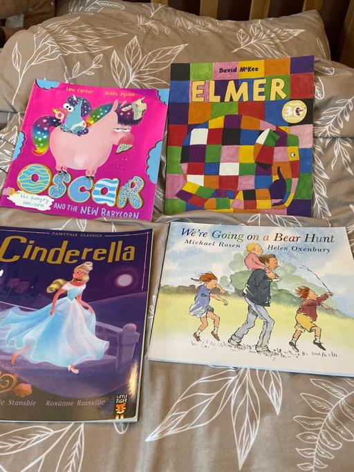 Buy & Sell Rowley Village Sandwell - Photos for Childrens books