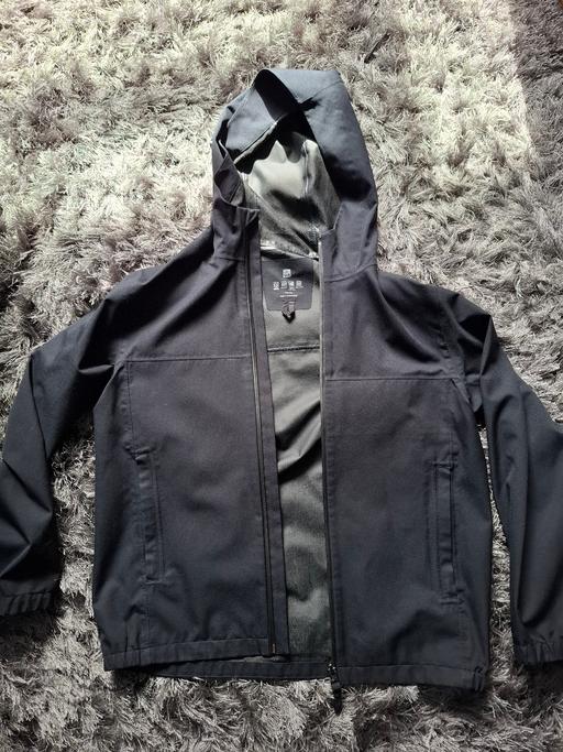 Buy & Sell Pentonville North London - Photos for wind breaker for 11/12 yrs old uniqlo