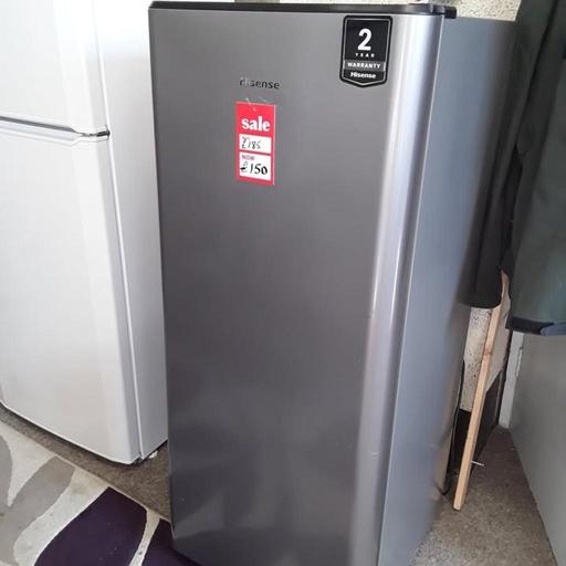 Buy & Sell Saint Pauls Trading Estate Tameside - Photos for Mid range silver-grey Hisense fridge freezer