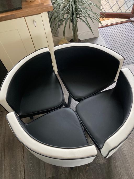Buy & Sell Sedgley Dudley - Photos for Four chairs