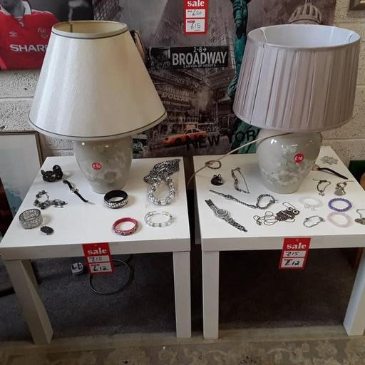 Buy & Sell Saint Pauls Trading Estate Tameside - Photos for 2 white Ikea coffee tables £8 EACH