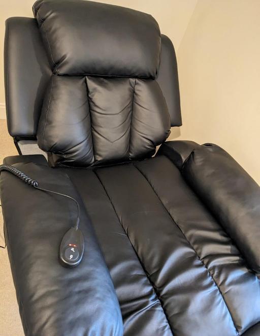 Buy & Sell Park Farm Industrial Estate Redditch - Photos for Ele tric Recliner Chair