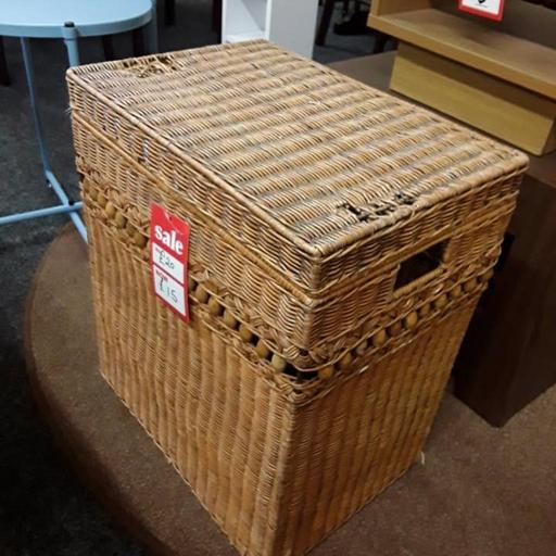 Buy & Sell Saint Pauls Trading Estate Tameside - Photos for Vintage wicker basket