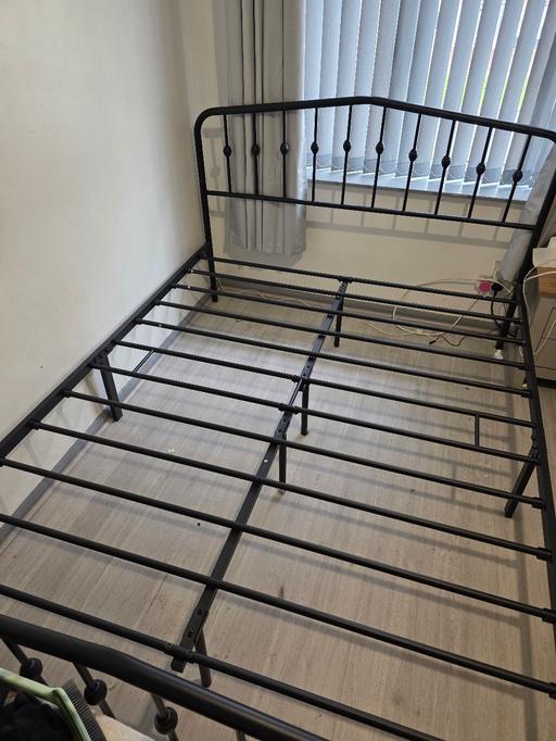Buy & Sell Page Moss Knowsley - Photos for King size metal bed frame