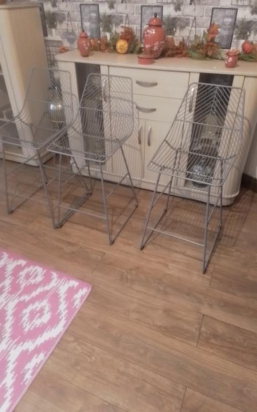 Buy & Sell Swinley Wigan - Photos for MODERN BAR CHAIRS