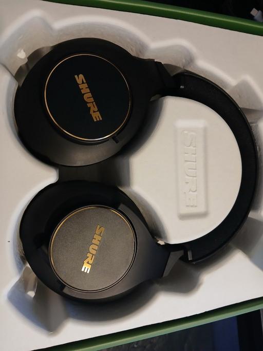 Buy & Sell Netherton Dudley - Photos for Shure SRH840A Professional Headphone