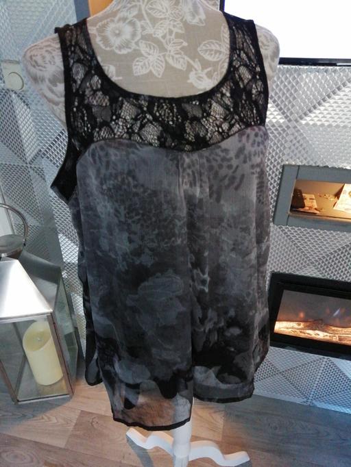 Buy & Sell Wednesfield Wolverhampton - Photos for ladies size *16*