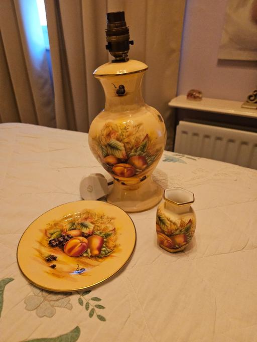 Buy & Sell Tividale Sandwell - Photos for AYNSLEY ORCHARD GOLD COLLECTION