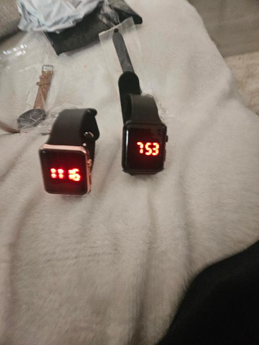 Buy & Sell Stepney East London - Photos for smart digitel watches