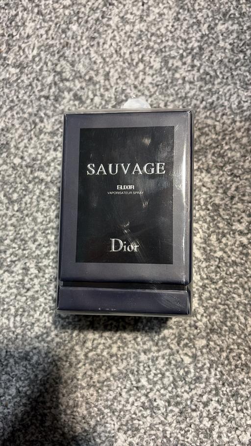Buy & Sell Birstall Charnwood - Photos for Dior savage elixir 60ml