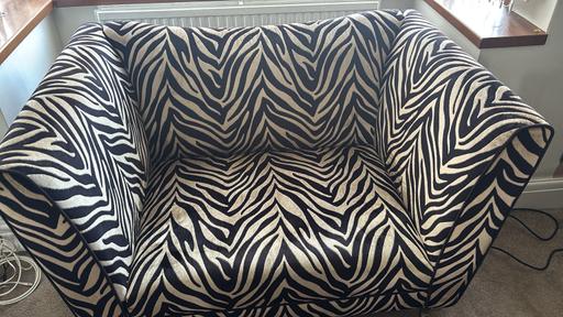 Buy & Sell Bolton City Centre Bolton - Photos for 2 seater sofa