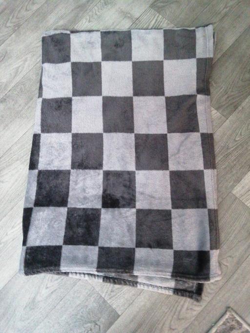 Buy & Sell Wednesfield Wolverhampton - Photos for THROW