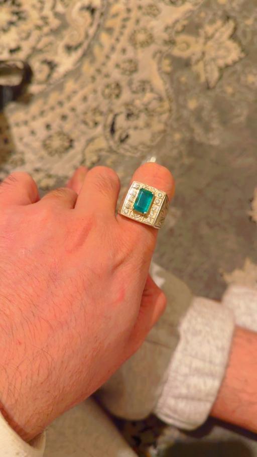 Buy & Sell Chipping East Hertfordshire - Photos for Emrald ring