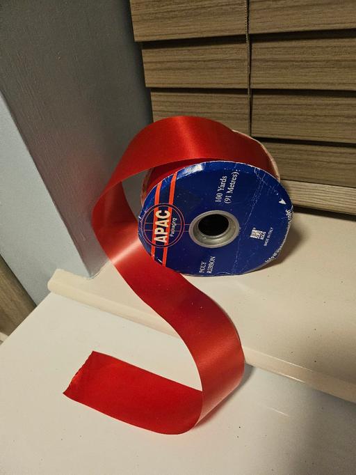 Buy & Sell Blakenhall Wolverhampton - Photos for 100ft wide red ribbon