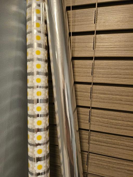 Buy & Sell Blakenhall Wolverhampton - Photos for 2 x 3m gift wrap cellophane