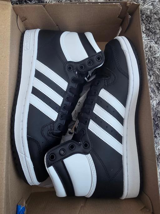 Buy & Sell New Lodge Barnsley - Photos for Adidas Top Ten Hi-Top UK7 *BNWT