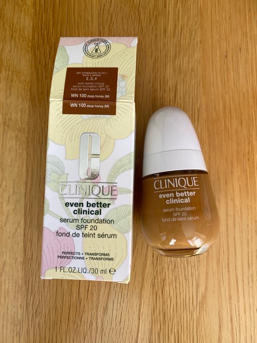 Buy & Sell Halesowen Dudley - Photos for Clinique foundation