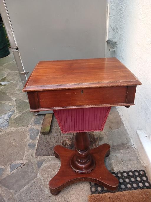 Buy & Sell Stanmore Harrow - Photos for Antique sewing box
