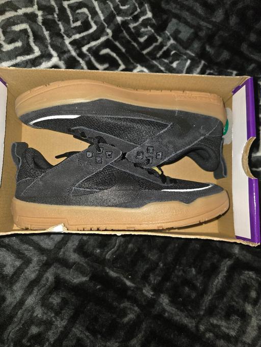 Buy & Sell New Lodge Barnsley - Photos for Nike SB Day One Black Unisex UK5 *BNWT