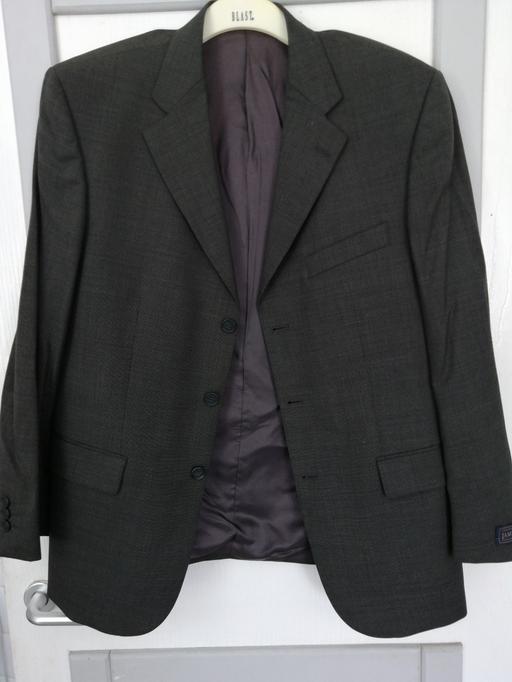 Buy & Sell Wednesfield Wolverhampton - Photos for Men's suit Jacket size 