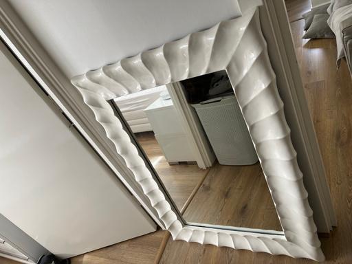 Buy & Sell St Luke`s Central London - Photos for White wall mirror