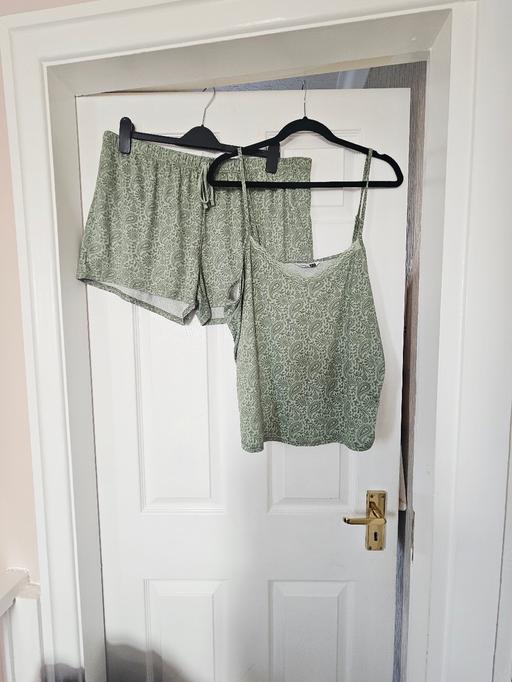 Buy & Sell Newton Doncaster - Photos for Soft feel shorts set, size 16/18..NEW