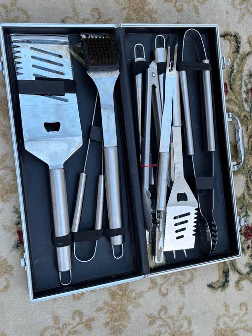 Buy & Sell Rowley Village Sandwell - Photos for Barbecue tool set