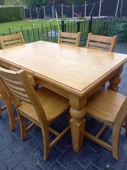 Buy & Sell Chapmans Hill Bromsgrove - Photos for Table with 6 chairs