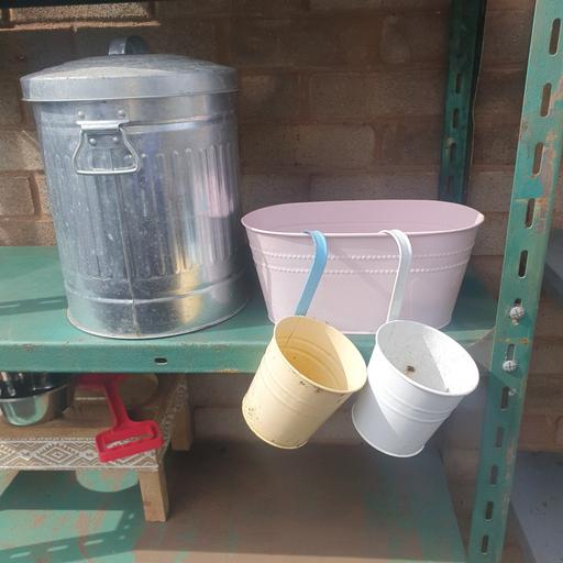 Buy & Sell Pensnett Dudley - Photos for Metal Pots & Small Galvanised Dustbin , Good