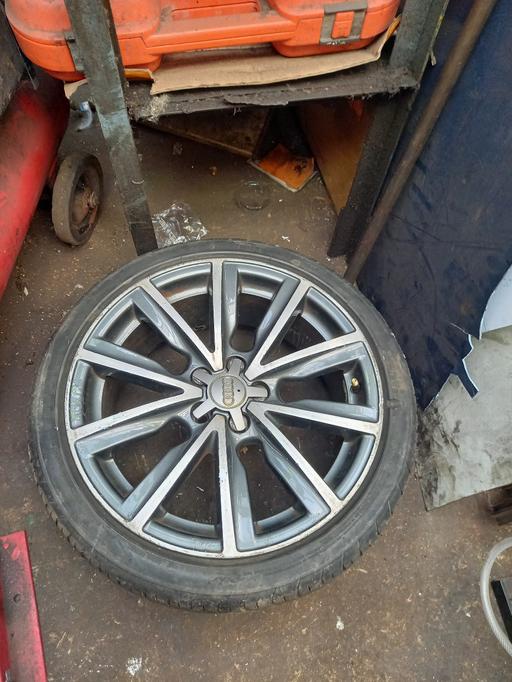 Vehicles Kidderminster Wyre Forest - Photos for Alloy wheel