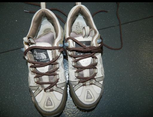 Buy & Sell Dudley West Midlands - Photos for Genuine north face shoes trainers size 6