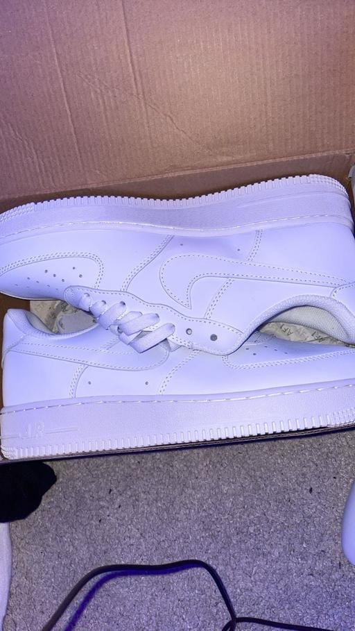 Buy & Sell Earley Gate Wokingham - Photos for Brand new in box fresh white air force1 size9