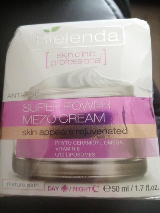 Buy & Sell Heath Town Wolverhampton - Photos for New sealed 50ml anti-age cream