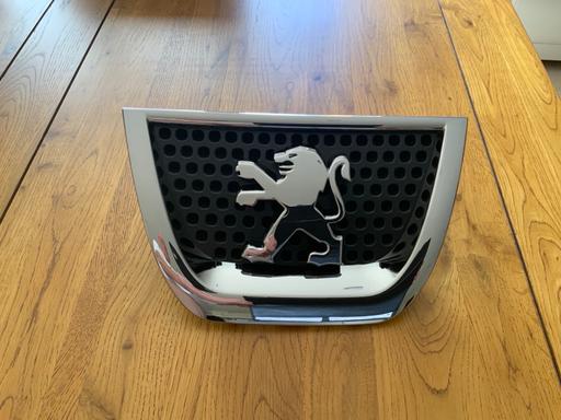 Vehicles Cannock Cannock Chase - Photos for 3008 PEUGEOT BONNET EMBLEM