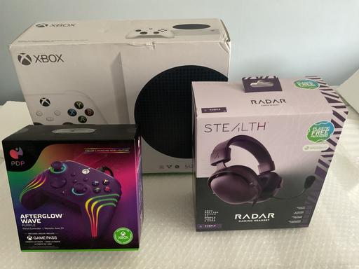 Buy & Sell - Photos for Xbox Series S White Digital Console Bundle