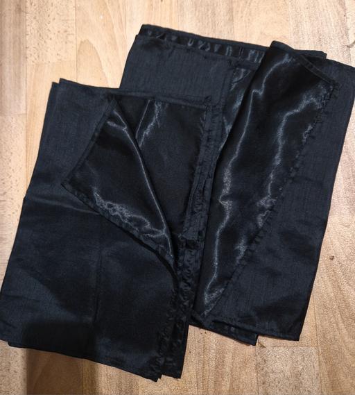 Buy & Sell Hall Green Birmingham - Photos for black reversible table runner & napkins set