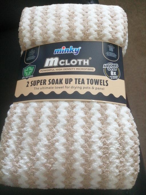 Buy & Sell Moseley Village Wolverhampton - Photos for two new PK Minky super soak up tea towels