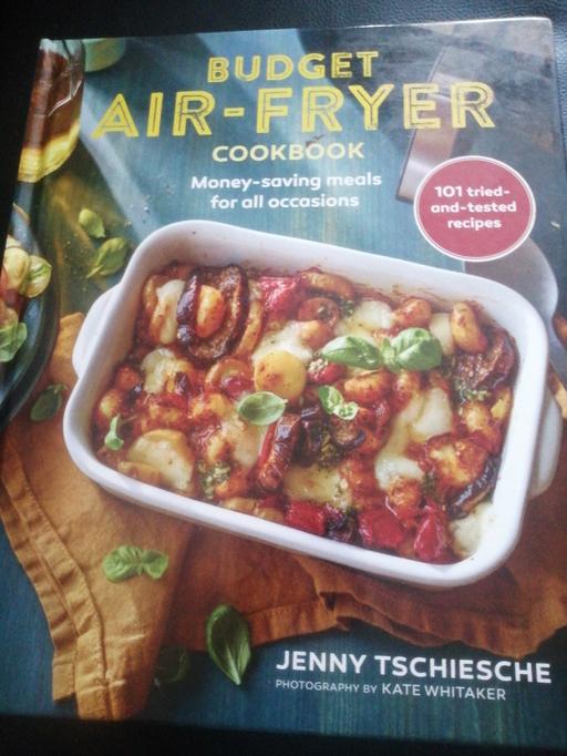 Buy & Sell Heath Town Wolverhampton - Photos for New 2023 budget Air-fryer cookbook