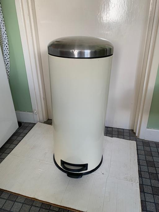 Buy & Sell Birchills Walsall - Photos for Kitchen pedal bin