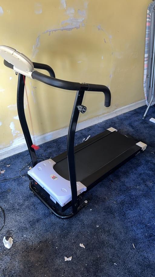 Buy & Sell New Oscott Birmingham - Photos for Treadmill