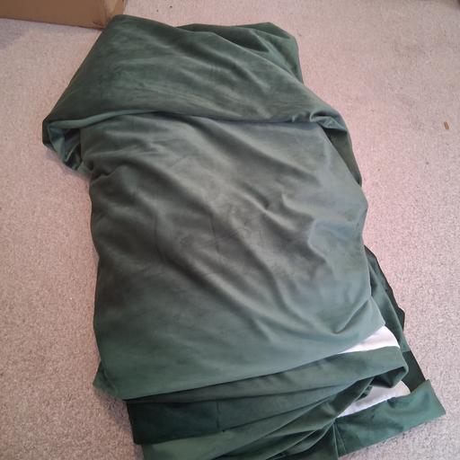 Buy & Sell Town Centre Telford and Wrekin - Photos for emrald green huge curtsins velvet