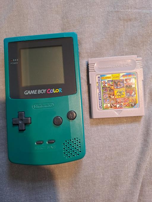 Buy & Sell Upper Gornal Dudley - Photos for Nintendo gameboy color with game